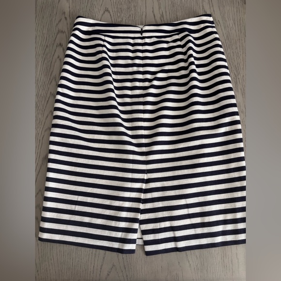 J. Crew Navy & White Pencil Skirt Size 6 - Picture 2 of 6